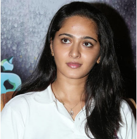 Anushka, Anushka photos, Anushka images, Anushka without makeup images, Without makeup images