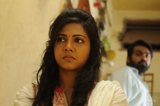 Kadhalum Kadanthu Pogum, Kadhalum Kadanthu Pogum heroine, Madonna Sebastian
