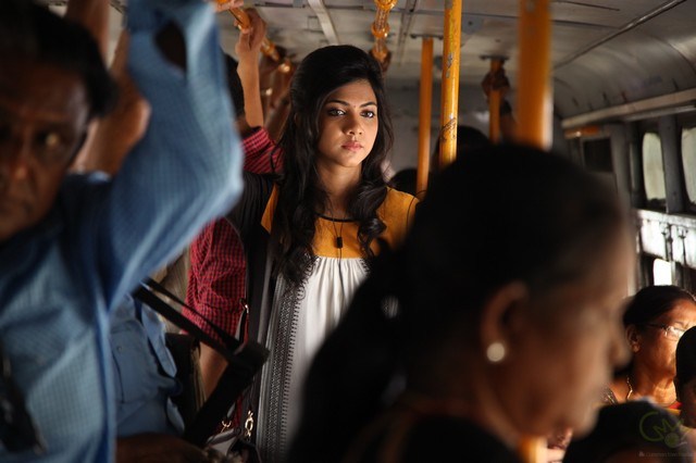 Kadhalum Kadanthu Pogum, Kadhalum Kadanthu Pogum heroine, Madonna Sebastian