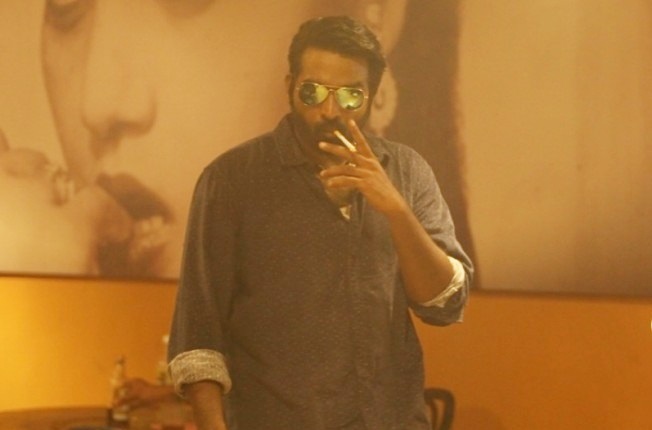 Kadhalum Kadanthu Pogum Box Office Vijay Sethupathi